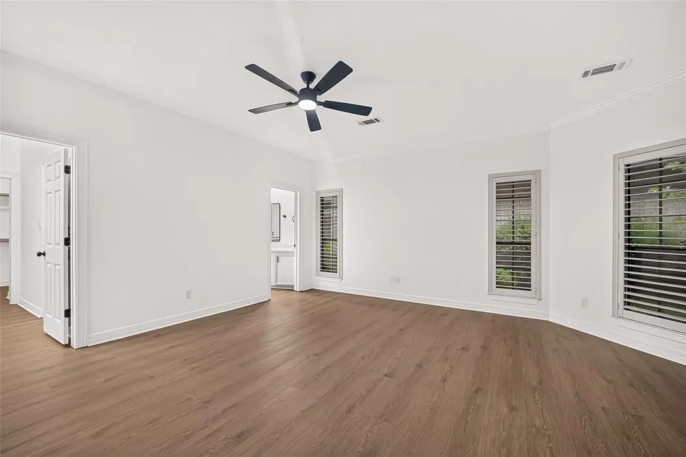 4415 Country Club View Baytown, TX 77521