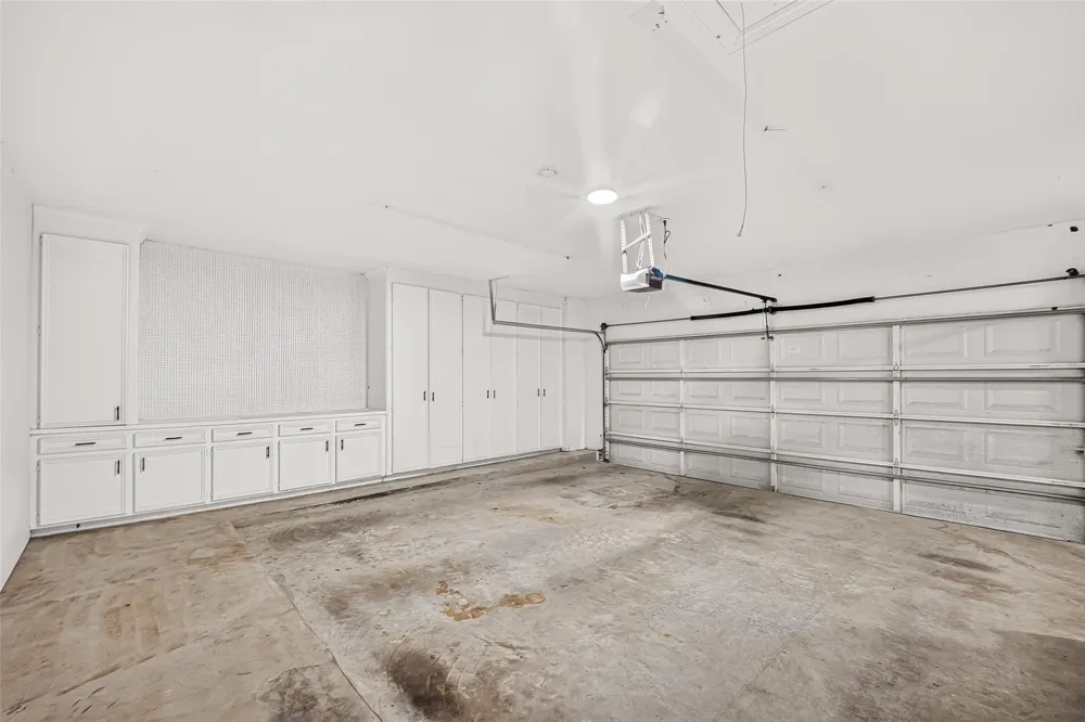4415 Country Club View Baytown, TX 77521