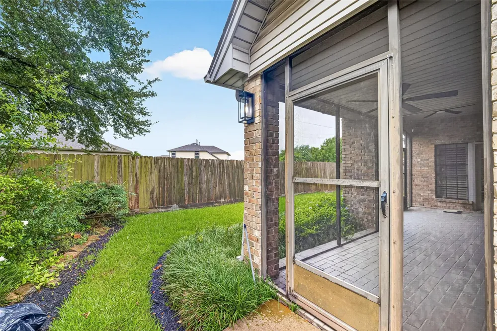 4415 Country Club View Baytown, TX 77521