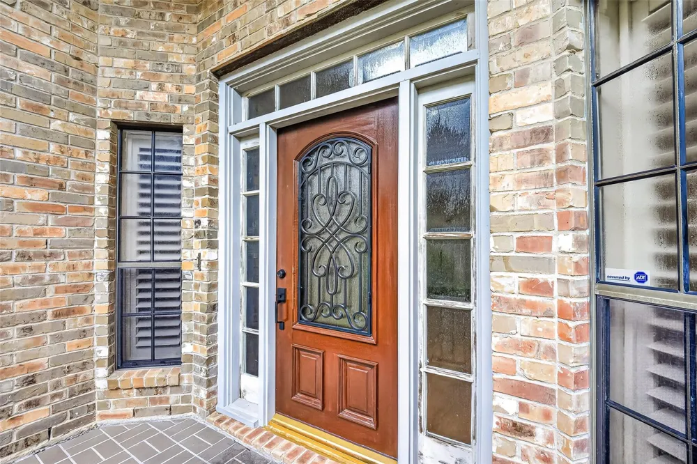 4415 Country Club View Baytown, TX 77521