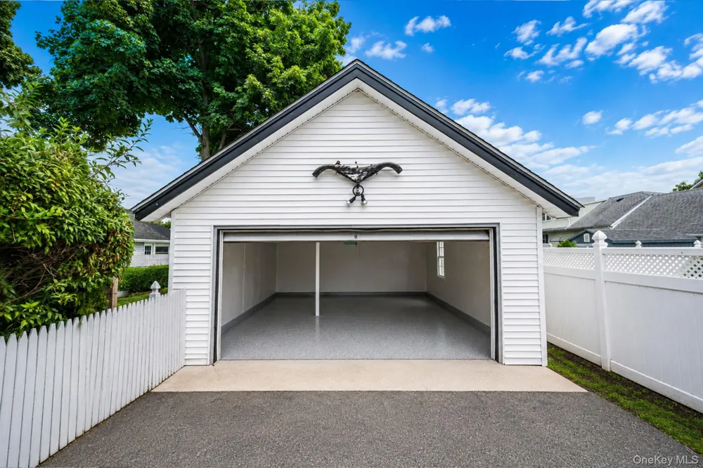 57 Caroline Street Bethpage, NY 11714