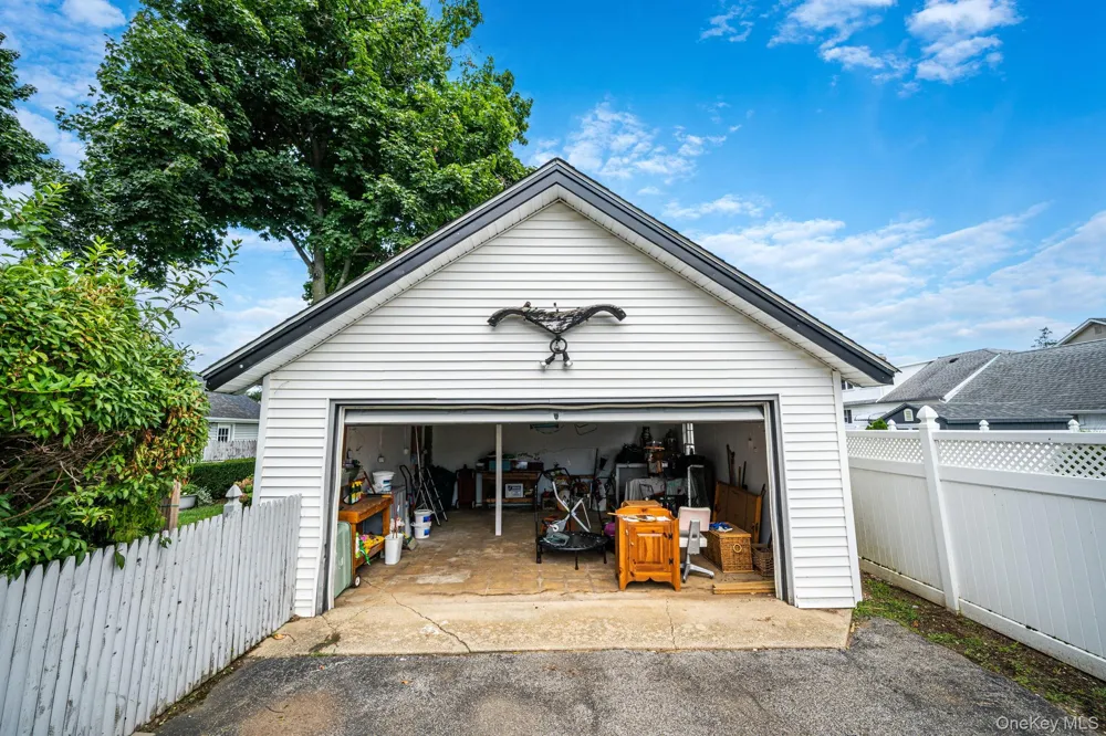 57 Caroline Street Bethpage, NY 11714