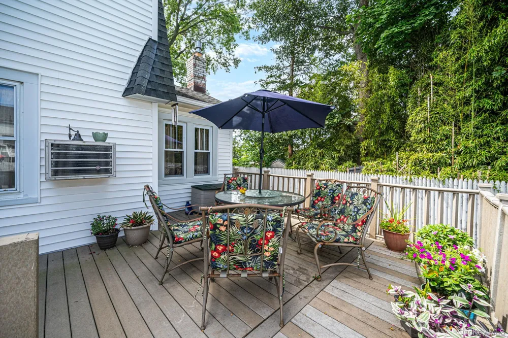 57 Caroline Street Bethpage, NY 11714
