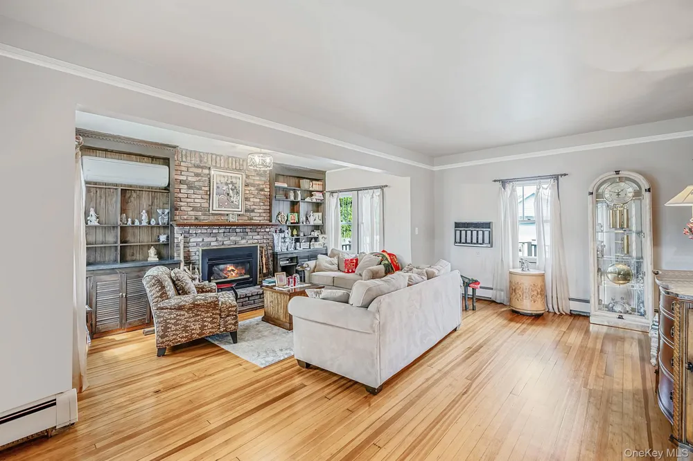 57 Caroline Street Bethpage, NY 11714