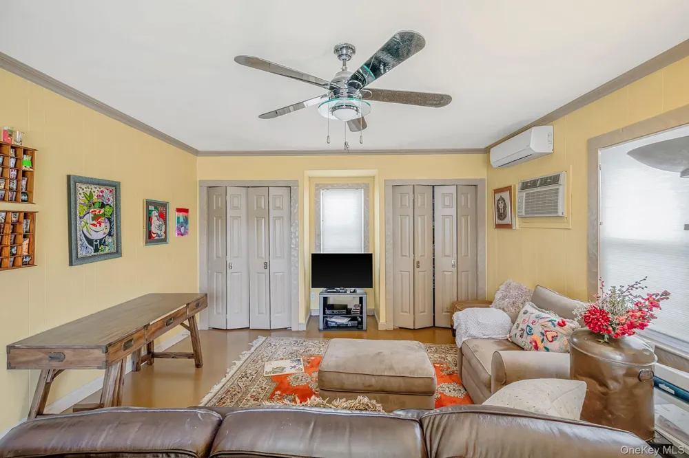 57 Caroline Street Bethpage, NY 11714
