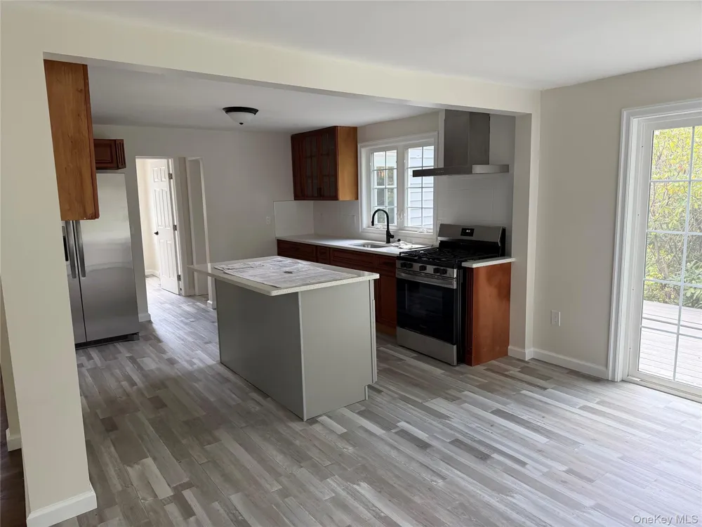 12 Berry Lane Newburgh, NY 12550