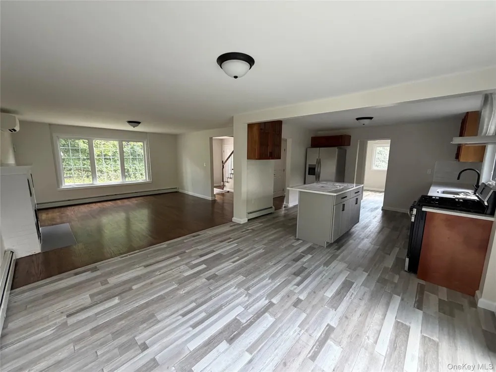 12 Berry Lane Newburgh, NY 12550