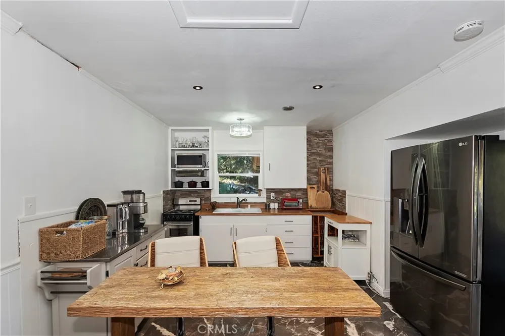 831 Blue Ridge Lake Arrowhead, CA 92385