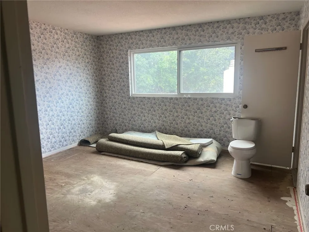 12753 Goethe Granada Hills, CA 91344