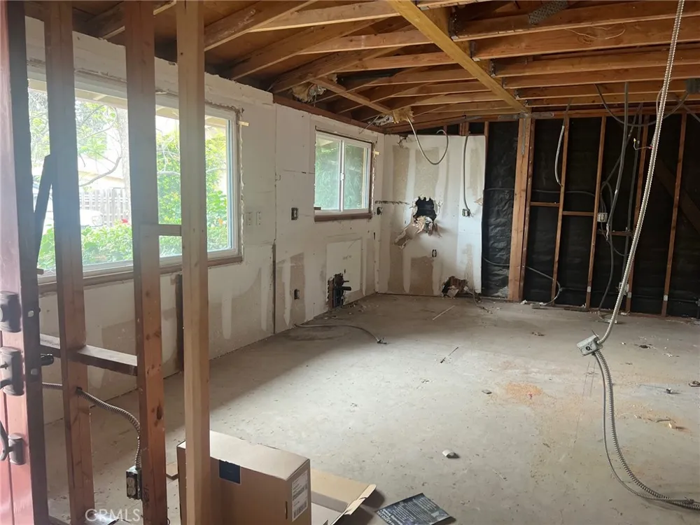 12753 Goethe Granada Hills, CA 91344