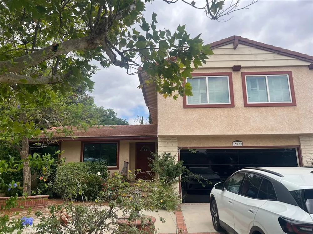 12753 Goethe Granada Hills, CA 91344