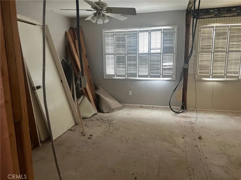 12753 Goethe Granada Hills, CA 91344