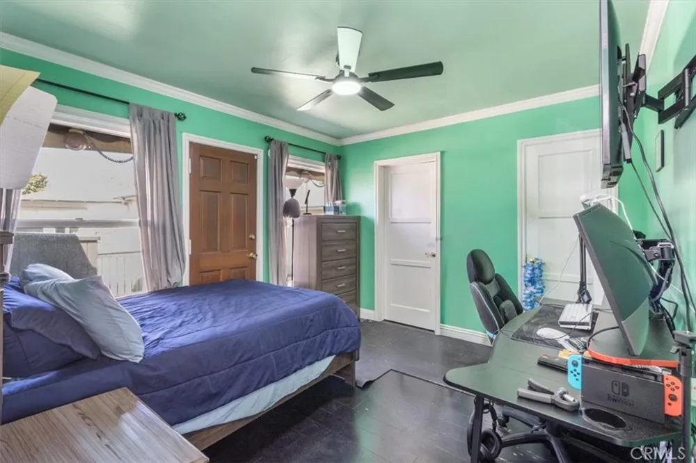 4647 Dunrobin Lakewood, CA 90713