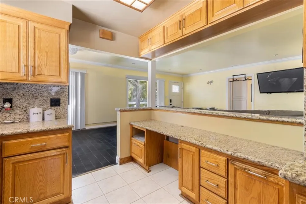 4647 Dunrobin Lakewood, CA 90713