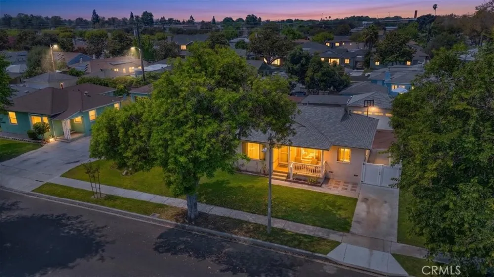 4647 Dunrobin Lakewood, CA 90713