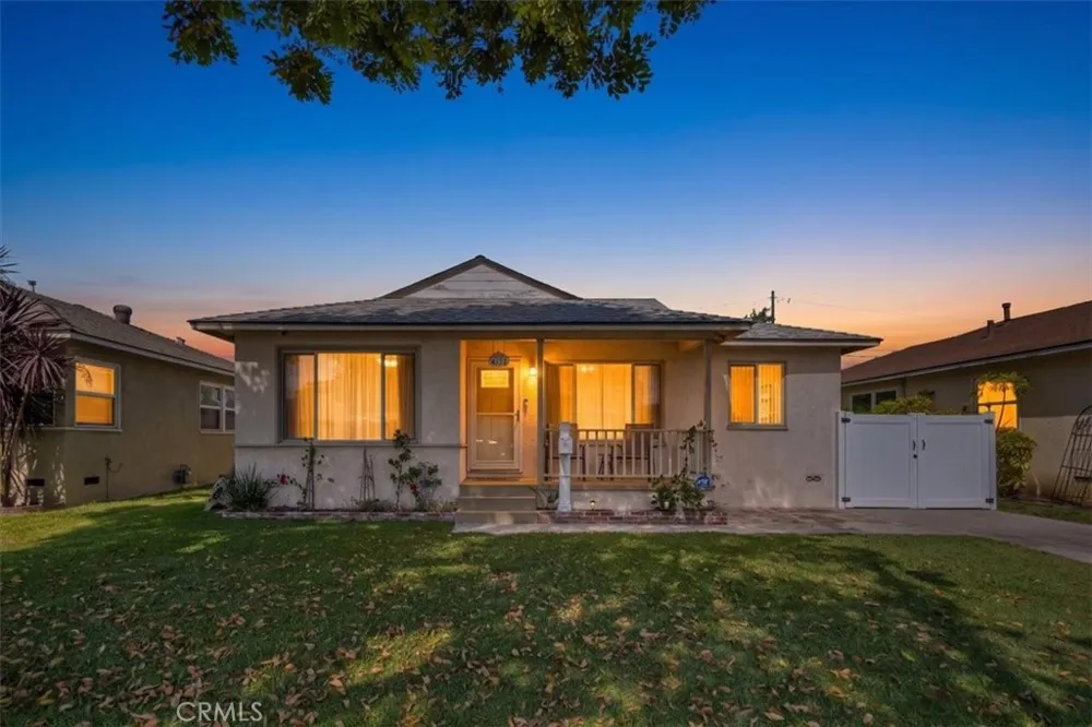 4647 Dunrobin Lakewood, CA 90713