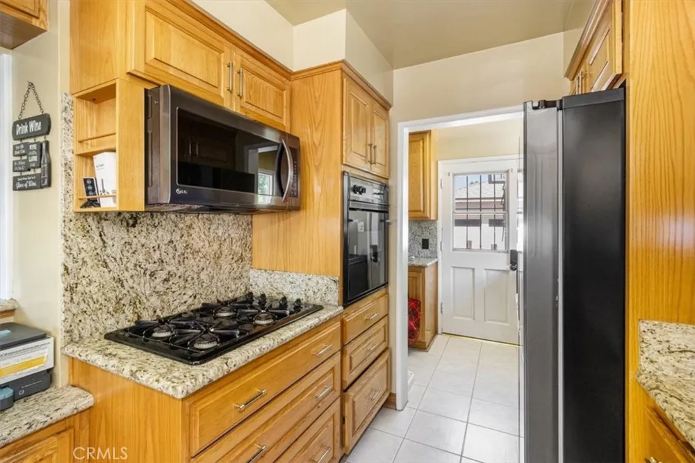 4647 Dunrobin Lakewood, CA 90713