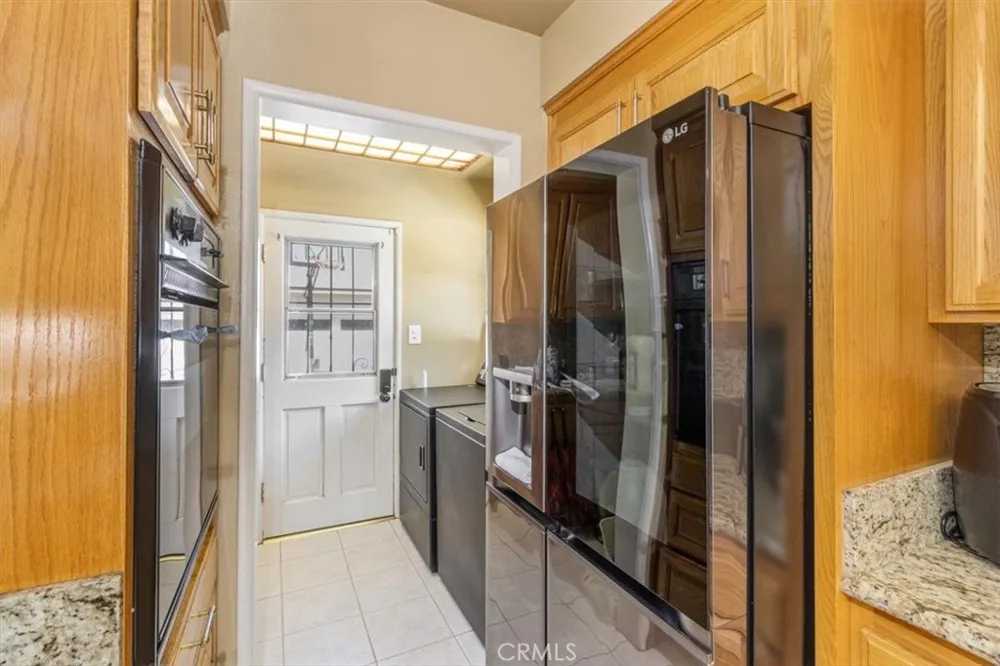4647 Dunrobin Lakewood, CA 90713