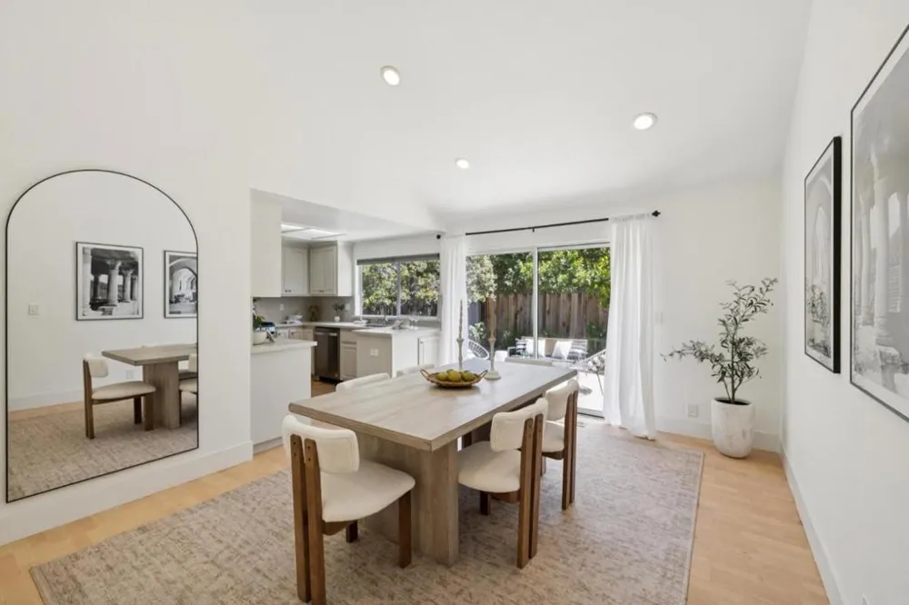 1086 Robbia Drive Sunnyvale, CA 94087