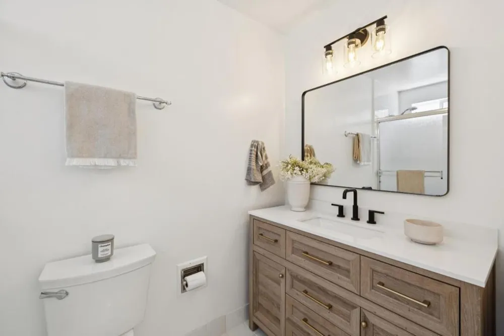 1086 Robbia Drive Sunnyvale, CA 94087