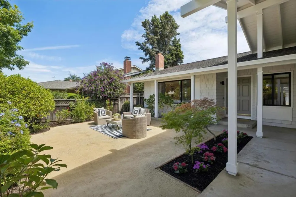 1086 Robbia Drive Sunnyvale, CA 94087