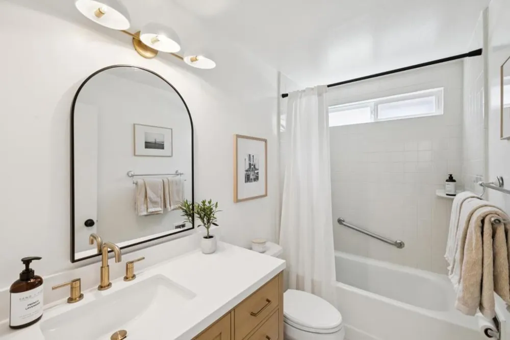 1086 Robbia Drive Sunnyvale, CA 94087