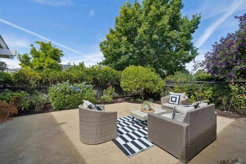 1086 Robbia Drive Sunnyvale, CA 94087
