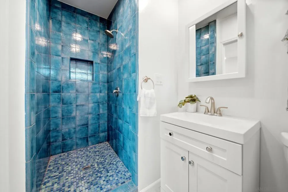 3642 Luna Ave San Diego, CA 92117