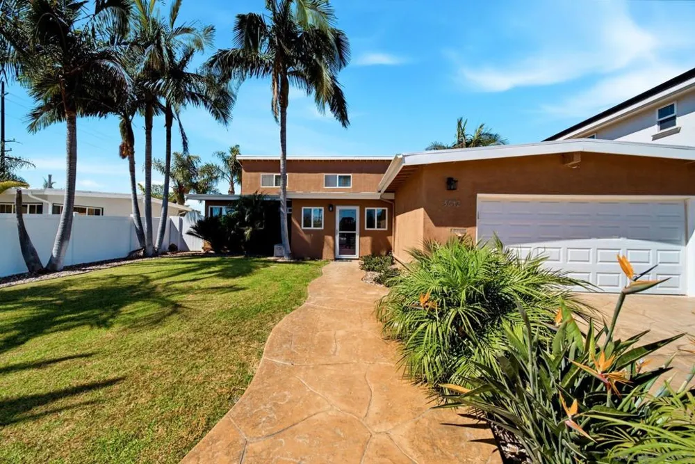 3642 Luna Ave San Diego, CA 92117