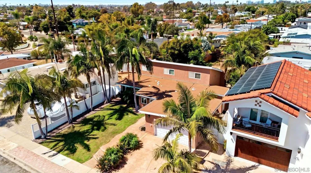 3642 Luna Ave San Diego, CA 92117