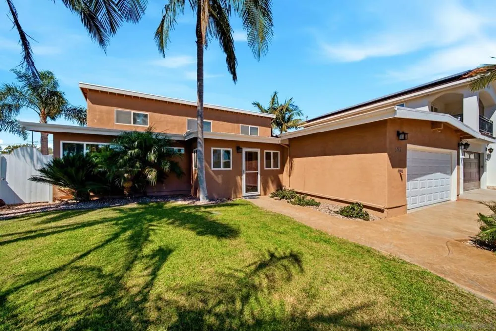 3642 Luna Ave San Diego, CA 92117