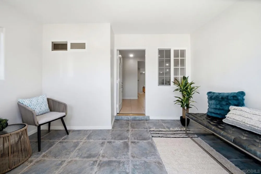 3642 Luna Ave San Diego, CA 92117