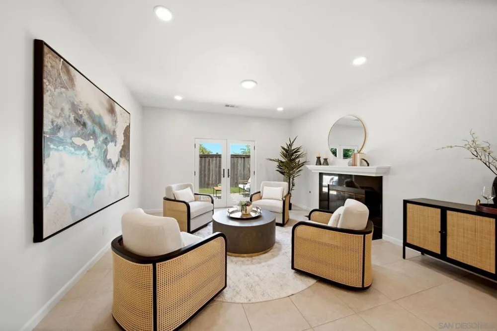 3642 Luna Ave San Diego, CA 92117