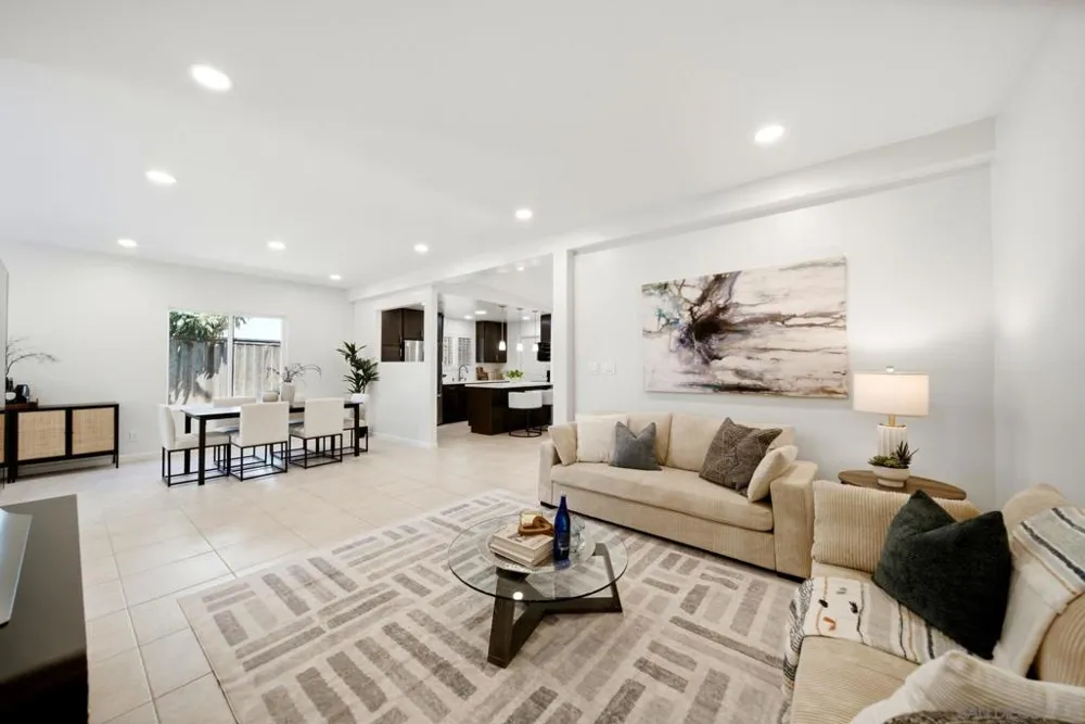 3642 Luna Ave San Diego, CA 92117