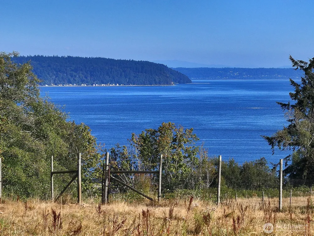6065 McMaster Road Freeland, WA 98249