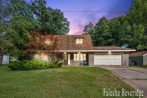 6989 Hiawatha Drive