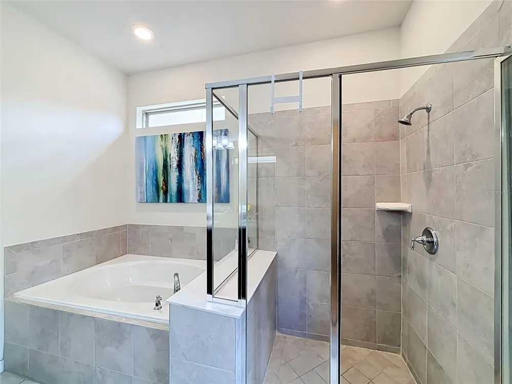 5485 MISTY OAK CIRCLE Davenport, FL 33837