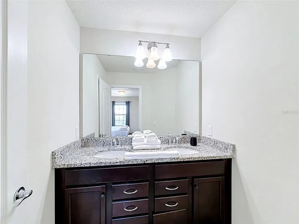 5485 MISTY OAK CIRCLE Davenport, FL 33837