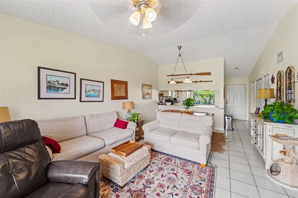 1702 SEASCAPE CIRCLE #203 Tarpon Springs, FL 34689