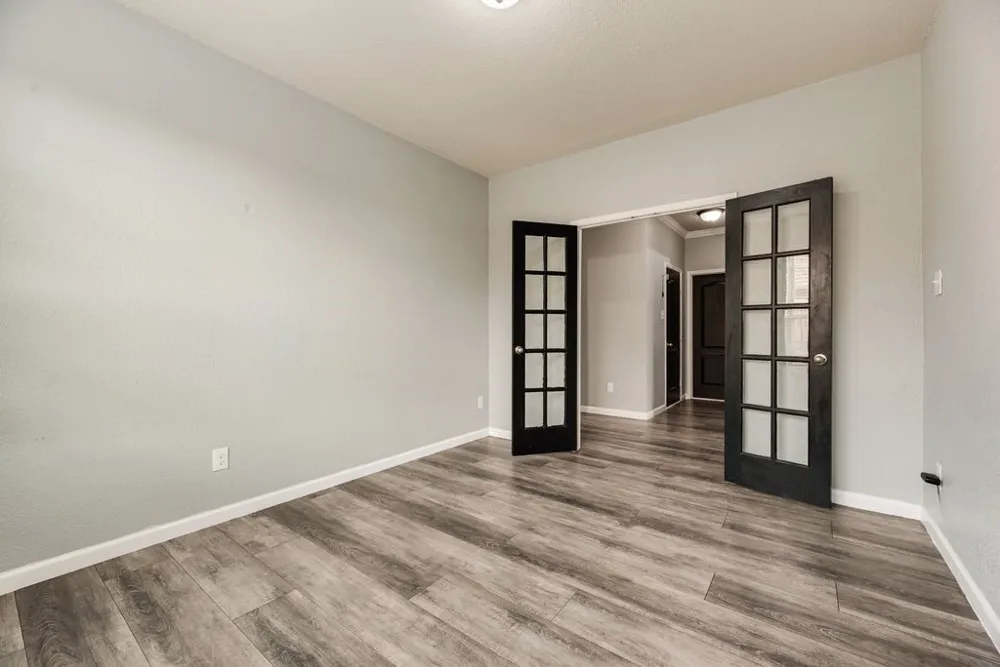 259 Saddlebrook Lane Waxahachie, TX 75165