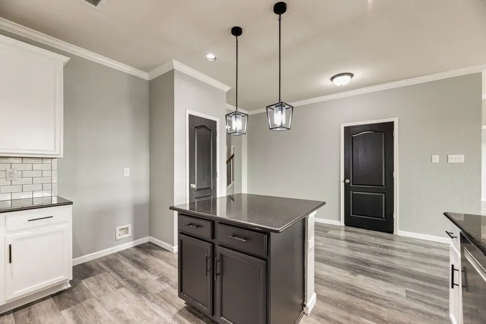 259 Saddlebrook Lane Waxahachie, TX 75165