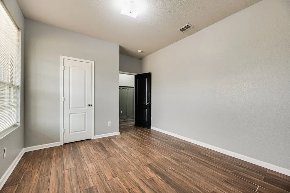 259 Saddlebrook Lane Waxahachie, TX 75165