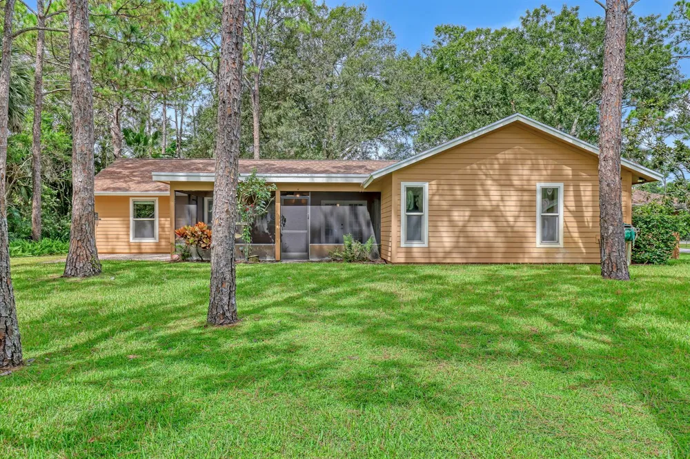 17212 130th Avenue Jupiter, FL 33478