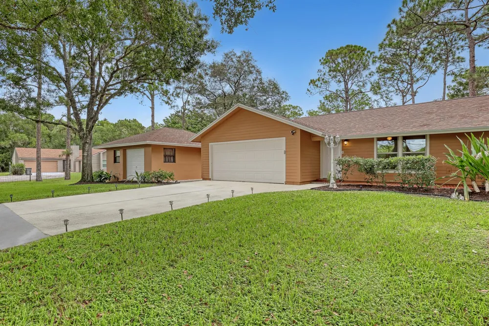 17212 130th Avenue Jupiter, FL 33478