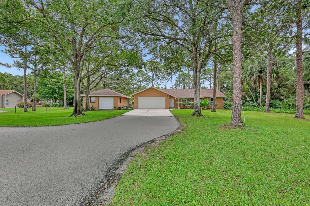 17212 130th Avenue Jupiter, FL 33478