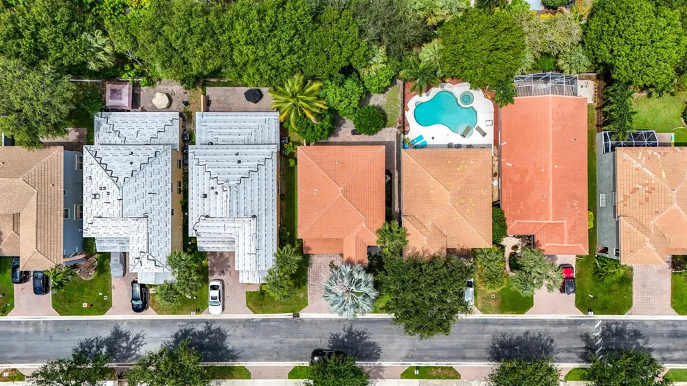 6657 LURAIS DRIVE Lake Worth, FL 33463