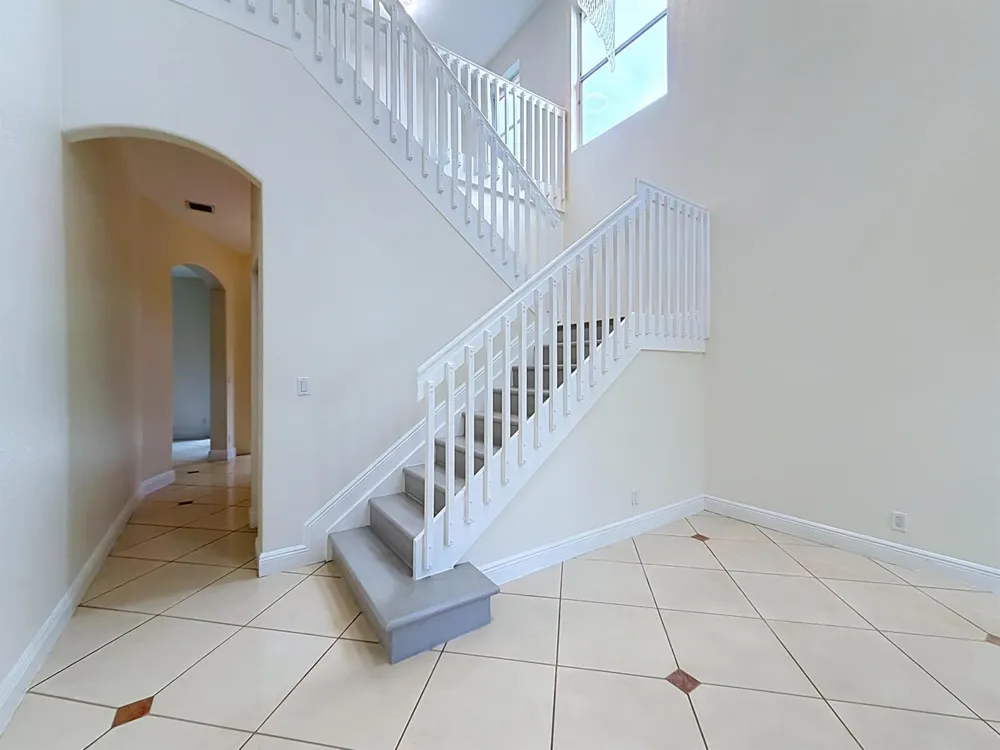 6657 LURAIS DRIVE Lake Worth, FL 33463