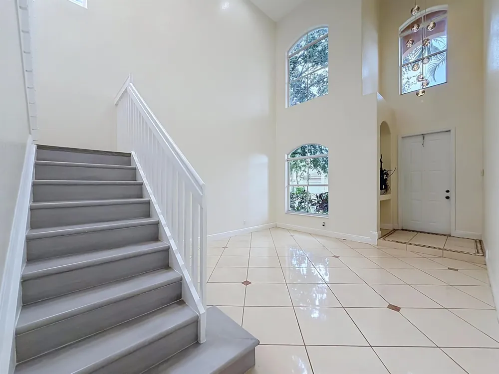 6657 LURAIS DRIVE Lake Worth, FL 33463