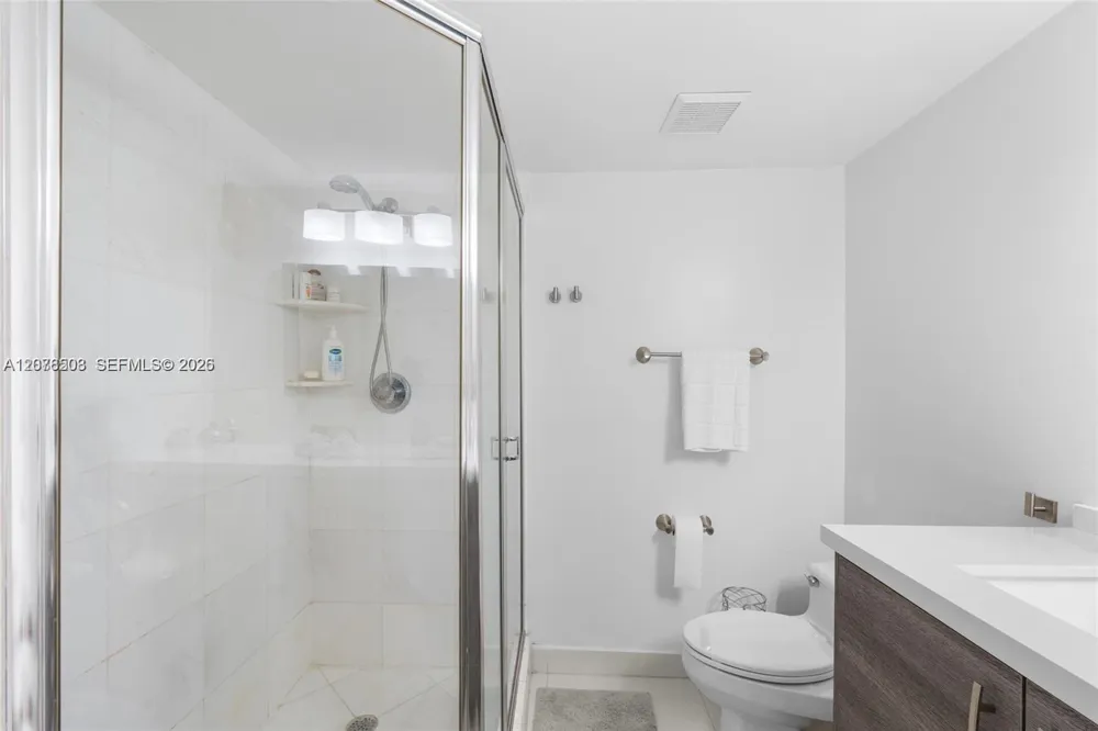 19195 NE 36th Ct #2502 Aventura, FL 33180