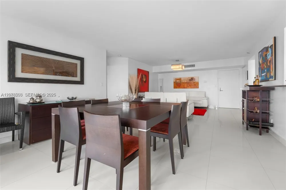 19195 NE 36th Ct #2502 Aventura, FL 33180